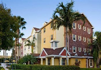 Towneplace Suites By Marriott Miami Airport W Doral Exterior foto