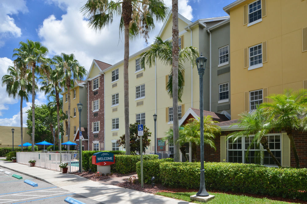 Towneplace Suites By Marriott Miami Airport W Doral Exterior foto